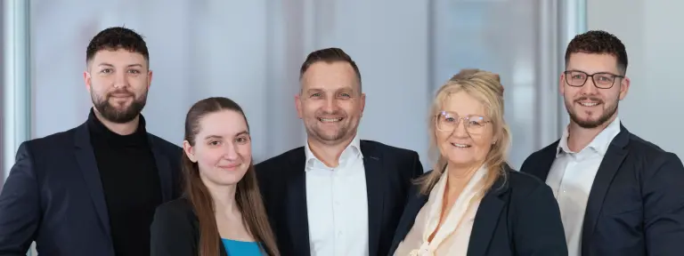lächelndes Team