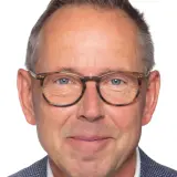 Mann mit Brille